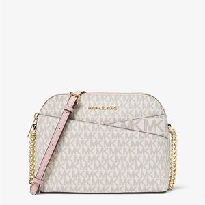 Jet Set Travel Medium Logo Dome Crossbody Bag 🎀